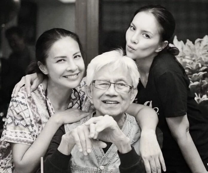 โซเชียลเป็นห่วง “คริสติน่า” สุดเศร้า หลังสูญเสียคุณพ่อสุดที่รัก “โทนี อากีล่าร์”