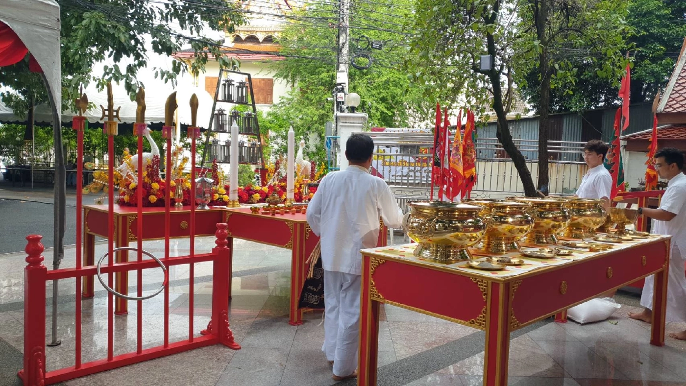 วัดหงส์รัตนารามฯ จัดพิธีเบิกเนตรองค์เทพ เริ่มงาน “พหุวัฒนธรรม ถือศีล กินเจ”