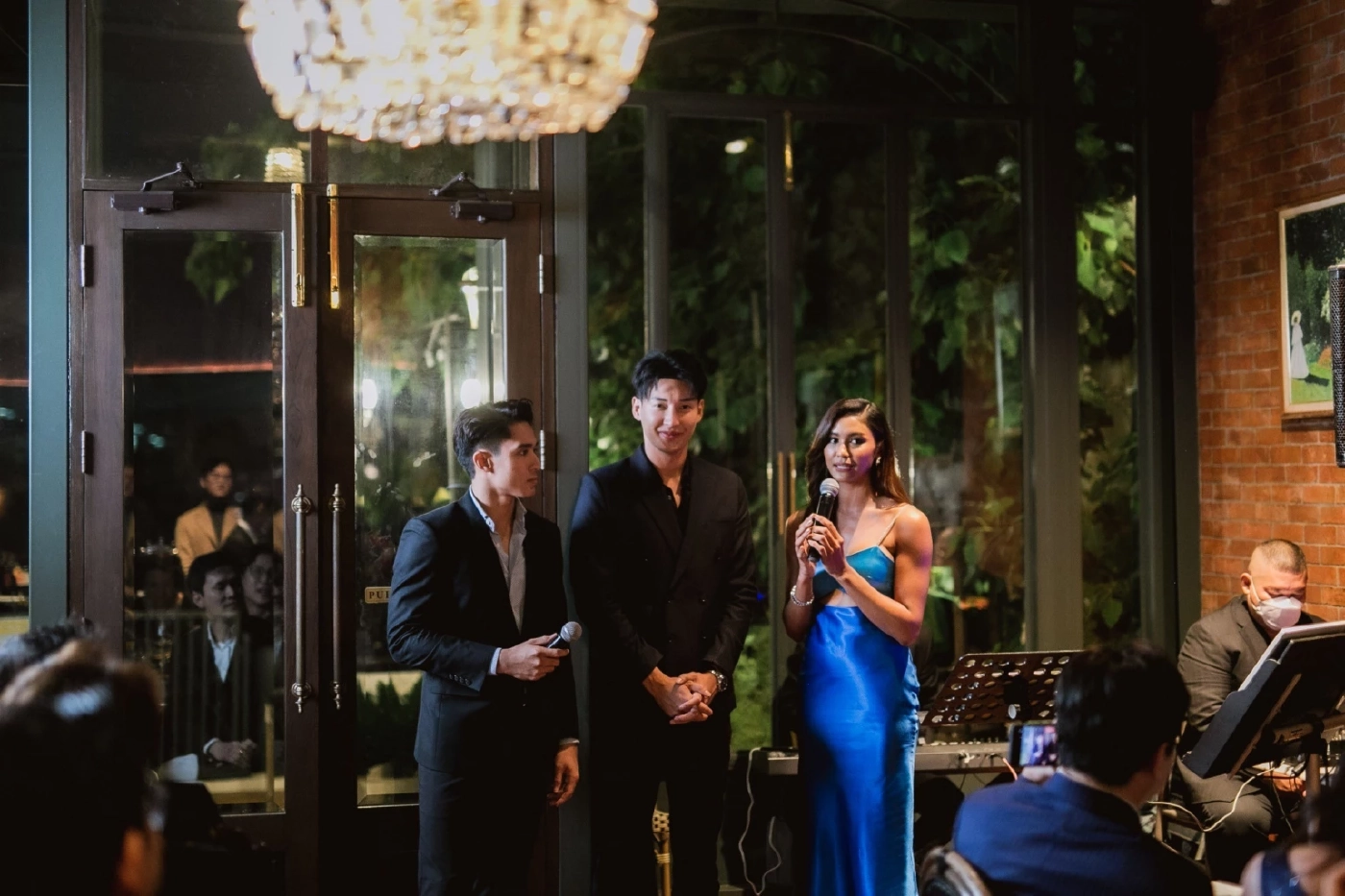 'ชาลอต โทณวณิก' จัดใหญ่คืนมงลง เซเลบระดับเอลิสต์ตบเท้าร่วมงานแน่น