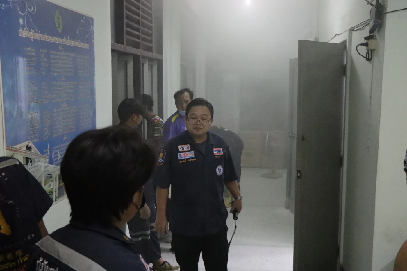 ไฟไหม้ “ห้องประชุมกกต.” กำแพงเพชร จนท.เร่งควบคุมเพลิง หวิดวอดทั้งหลัง