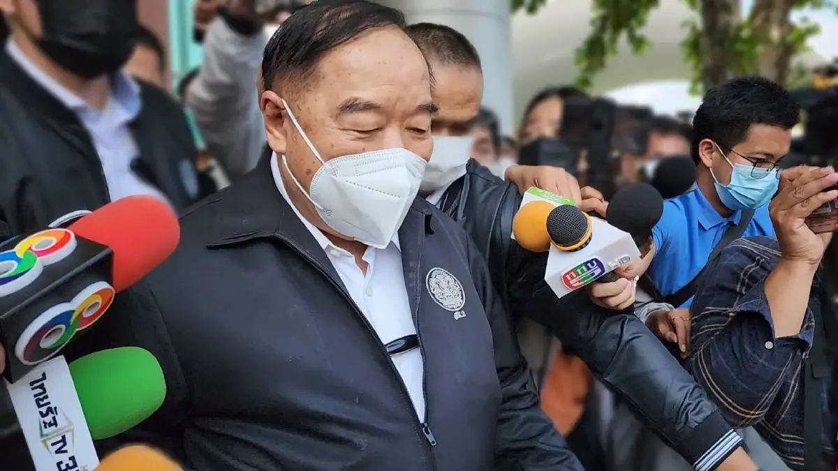 บิ๊กป้อม ไฟเขียวกมธ.ป.ป.ช. จ่อเรียก 2 น้องชาย แจงปมการแต่งตั้งส.ต.ท.หญิง