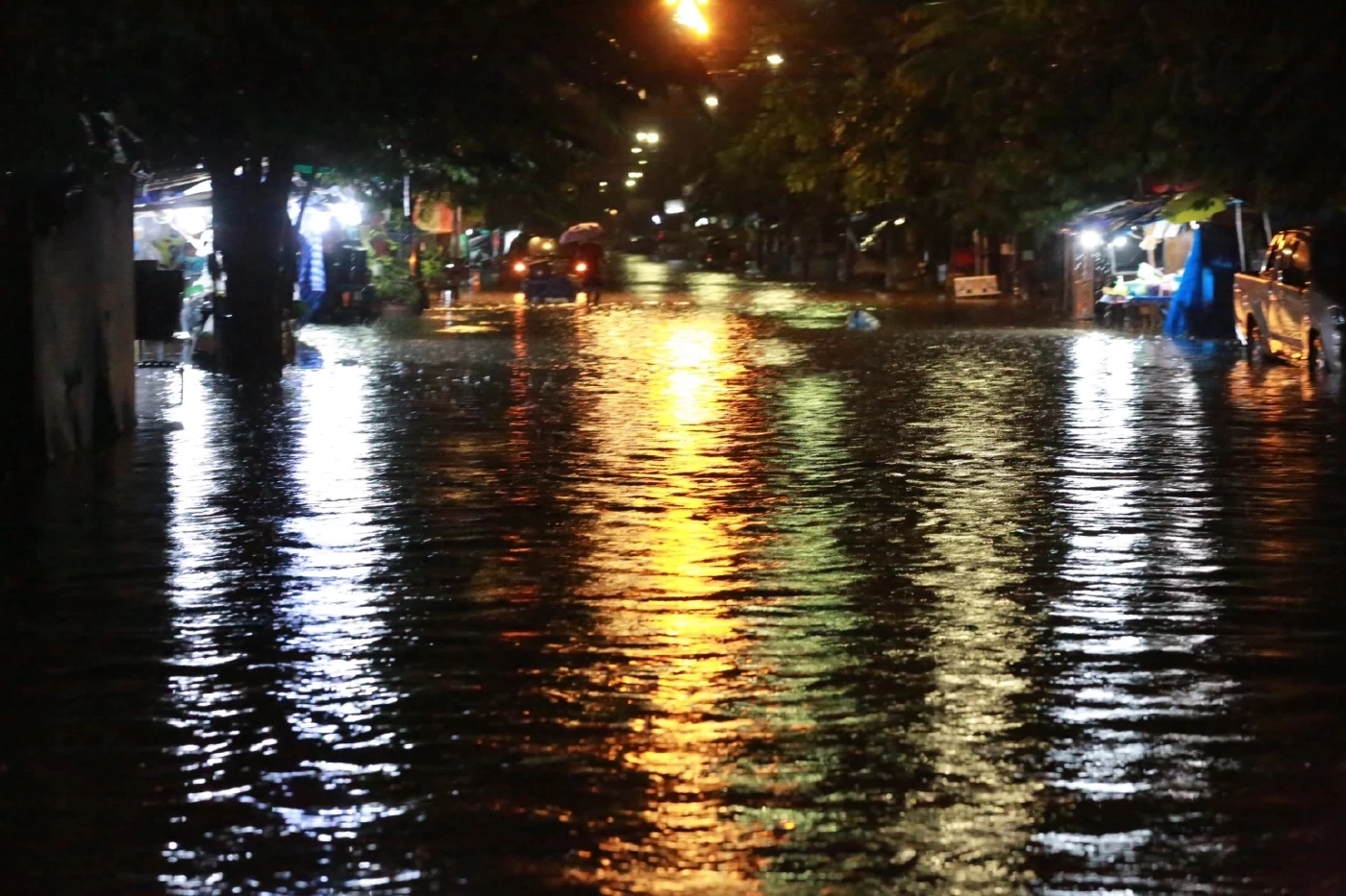 เช็กด่วน 17 จุดหลัก "น้ำท่วมขัง” ในกทม.วันนี้ ล่าสุดเขต “บางเขน” อ่วมหนัก