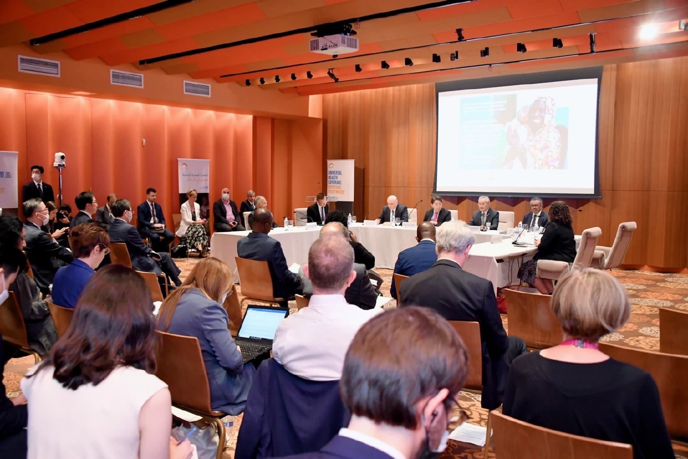 "ดอน” ถก “ประเด็นหลักประกันสุขภาพถ้วนหน้า” คู่ขนานระหว่างเวที UN