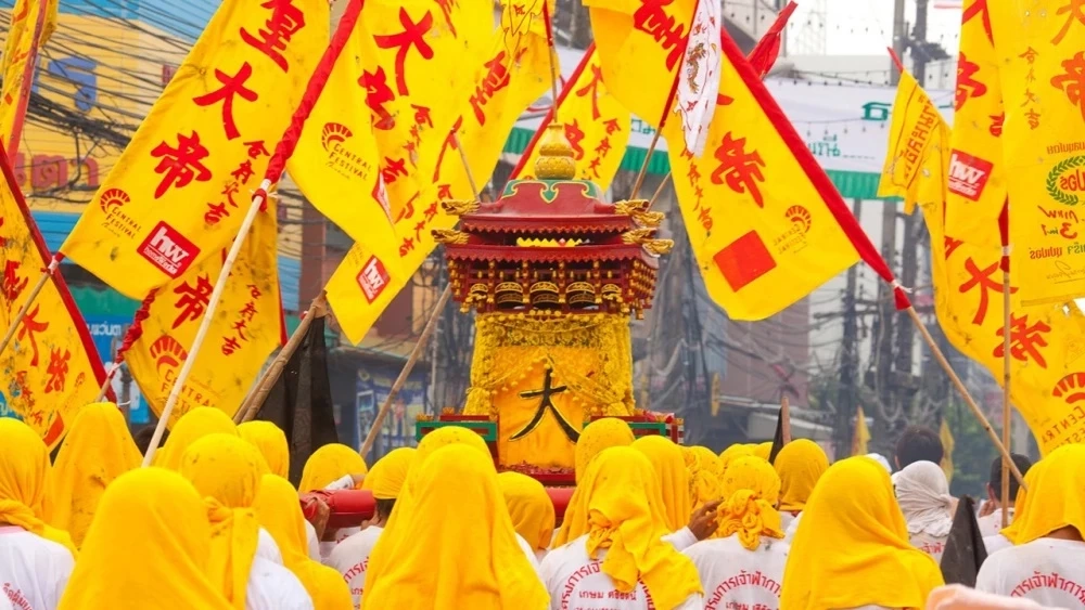 เปิดตำนานและความหมายของ “เทศกาลกินเจ”