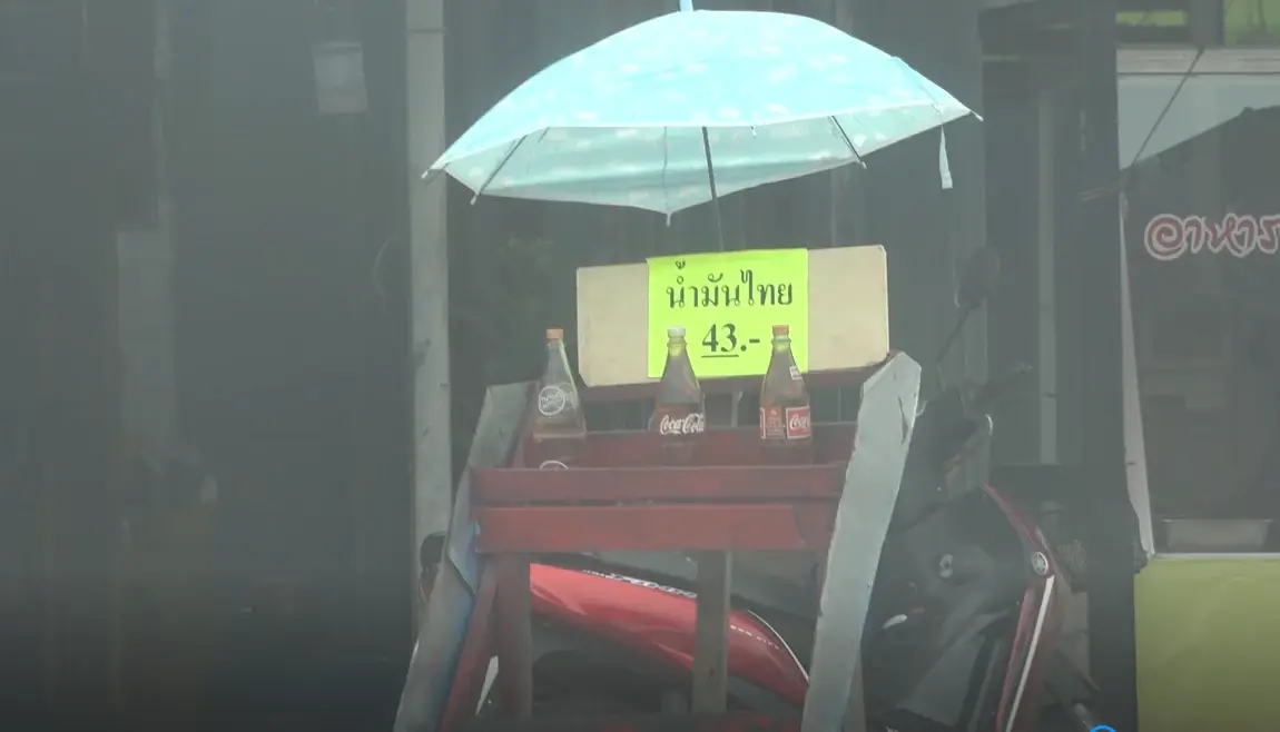 สรรพสามิต ปูพรมจับน้ำมันเถื่อนชายแดนใต้ คนขายจมูกไวปิดร้านหนีเงียบ