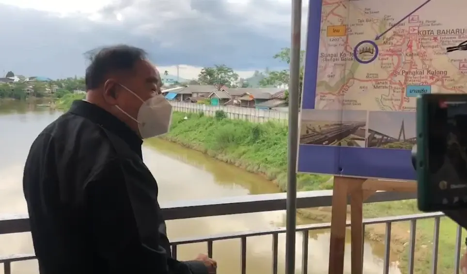 "บิ๊กป้อม" ลงพื้นที่สุไหงโกลก ลุยสร้างสะพานเชื่อมไทย - มาเลเซีย