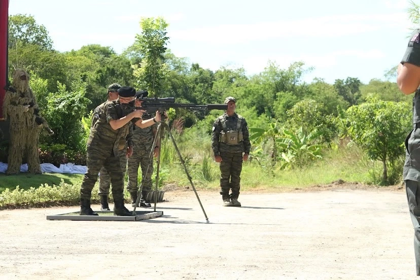 ผบ.ตร.ลั่นกระสุนไรเฟิล เบิกฤกษ์ เปิดสนามฝึกยุทธวิธี