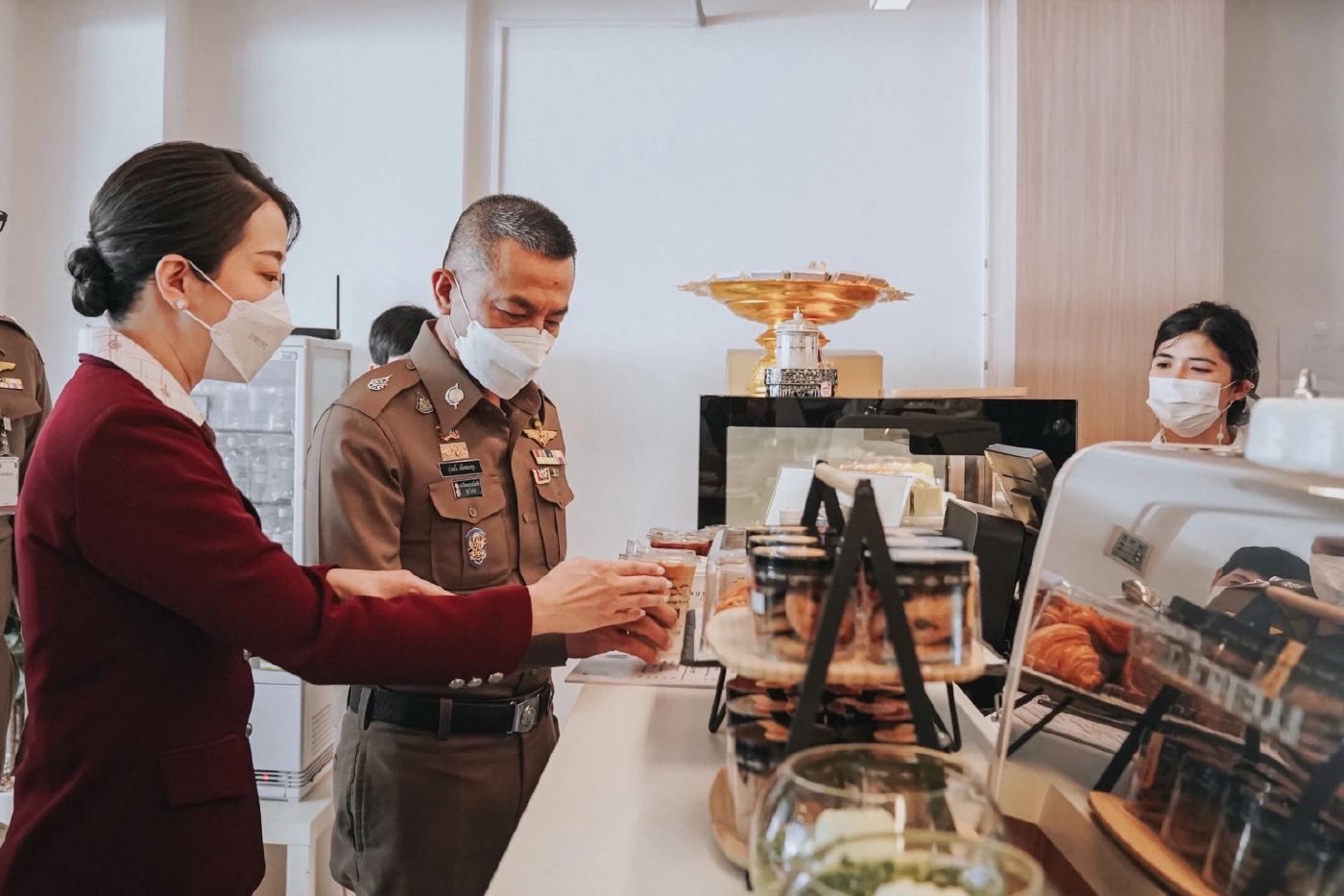 ผบ.ตร.เปิด "Punrak Cafe" ประเดิมเมนู "หนุมานปันรักษ์"