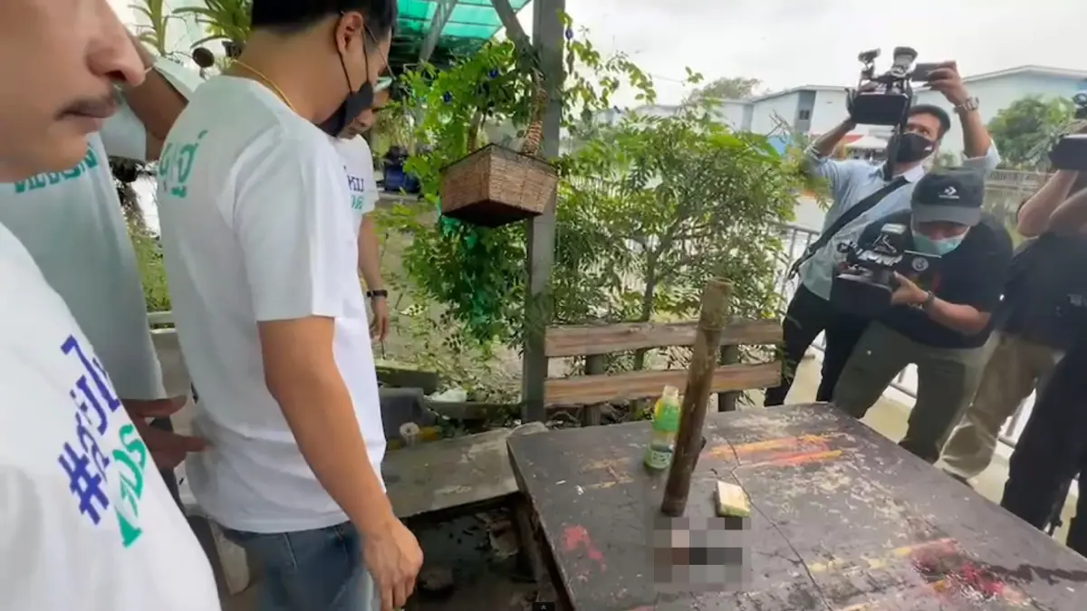 รู้ตัวแล้ว 2 โจ๋ยิงปืนใส่ถนนขณะรถวิ่งผ่านไปมา