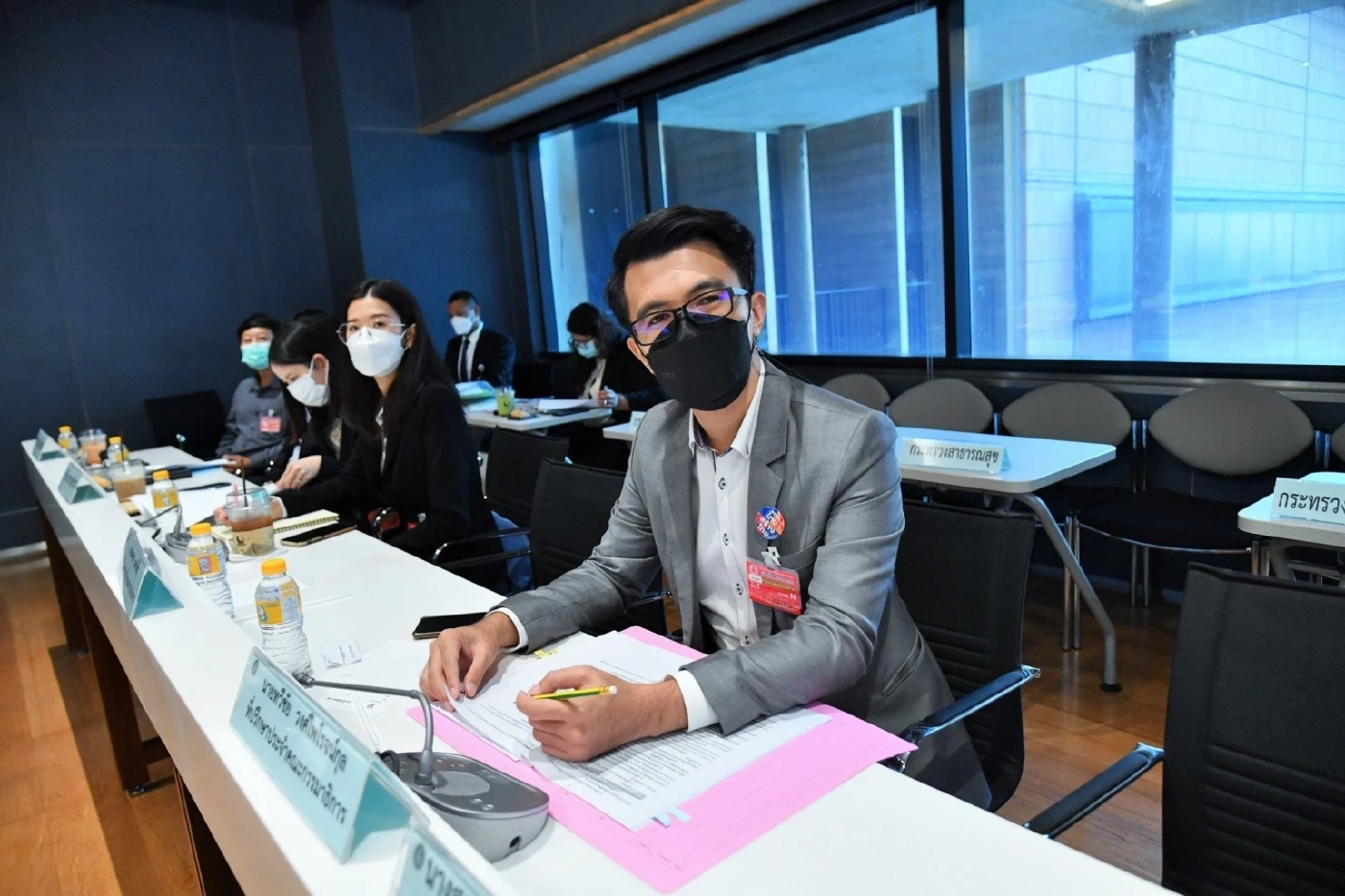 นายทวีชัย วงศ์ไพโรจน์กุล 