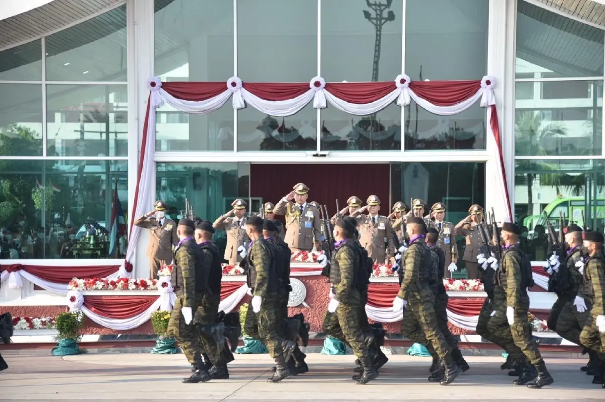 ผบ.ตร.เปิดพิธีสวนสนาม “วันตำรวจ” สดุดีตำรวจสละชีวิตเพื่อชาติ