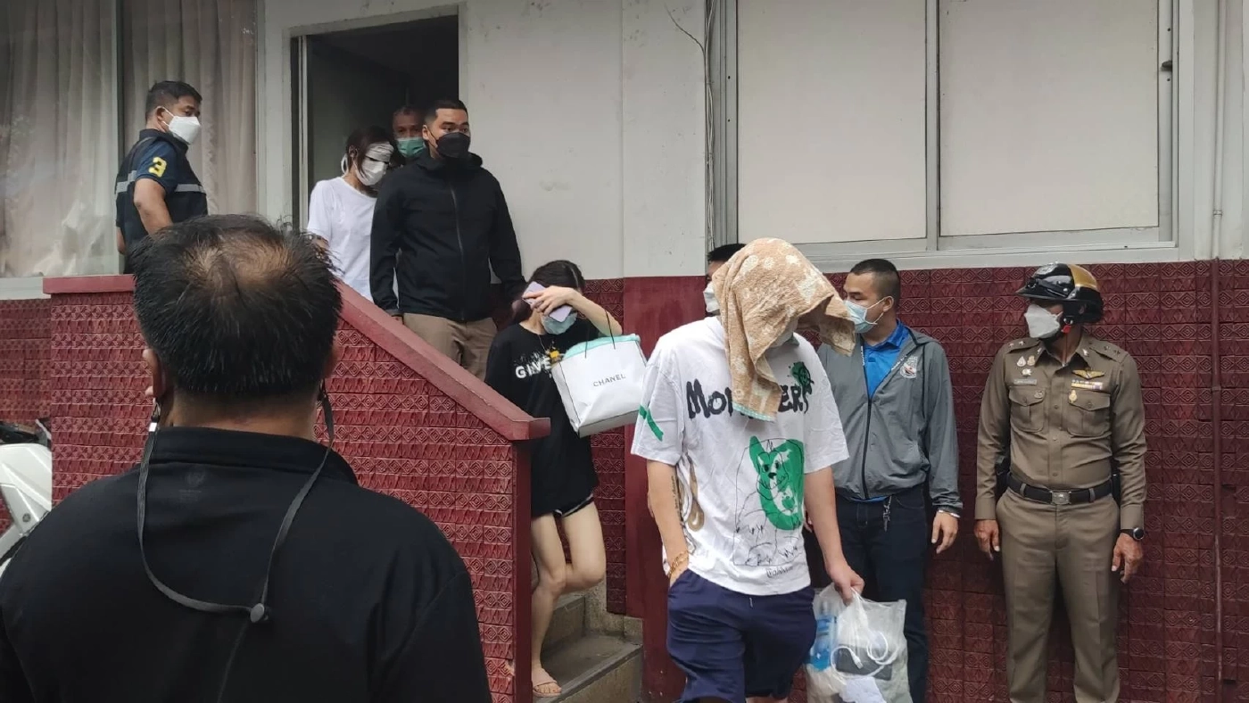 ศาลสั่งจำคุก 36 นักท่องเที่ยวต่างด้าวคดีอัพยาในผับหรูเจริญราษฎร์ - แฟ้มภาพ -