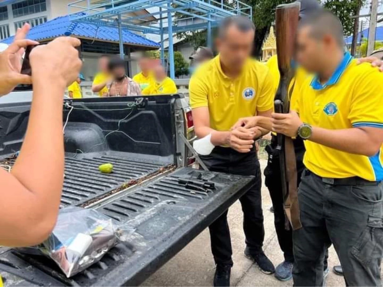 ตร.กองปราบฯ รวบทาสยานรกคลั่ง ทะเลาะเมีย ควงปืนบุก รร. หวังชิงตัวลูก (มีคลิป)