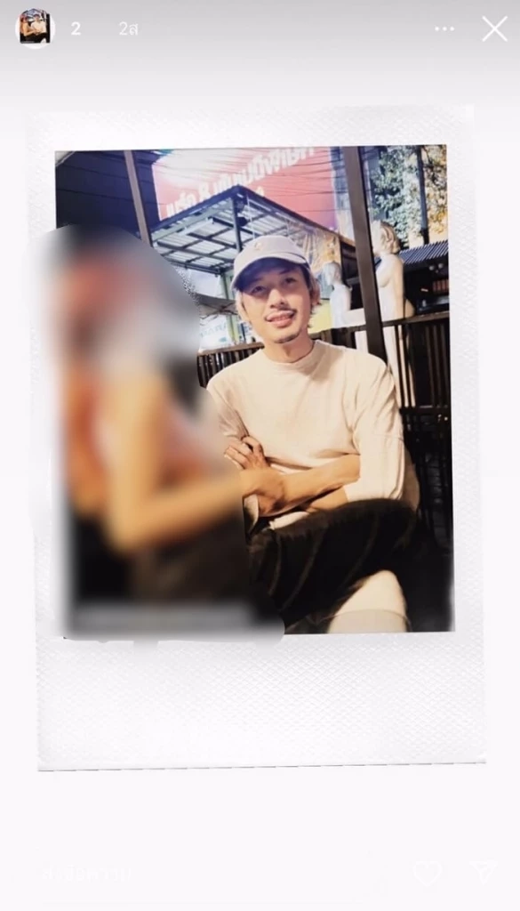 ‘นางแบบสาว’ โร่แจงหลังถูกโยงมือที่ 3 พลอย-ทู ลั่น! ภาพนั่งตักหนูแค่เป็น FC