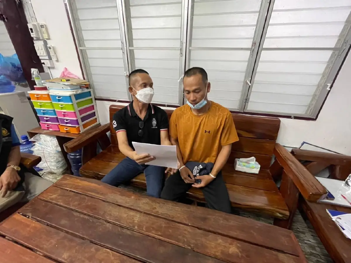 มอบตัวแล้ว ลูกเขยโหดยิงแม่ยายเสียชีวิตคาห้องครัวต่อหน้าลูกเมีย