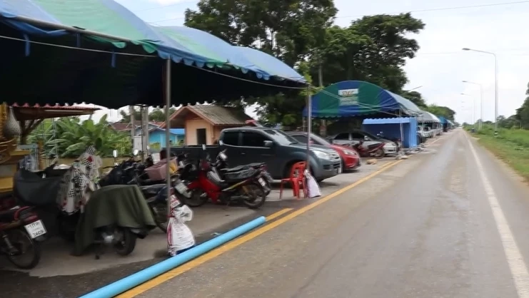 ชาวโผงเผงระดม หนีน้ำท่วมมานอนบนถนน เจอน้ำมาท่วมซ้ำ