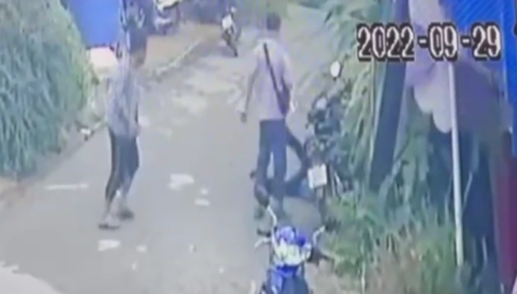 เปิดวงจรปิด นาทีจ่อยิงเพื่อนรัก เหตุหลอกให้ค้ำประกันจนถูกยึดบ้าน (มีคลิป)