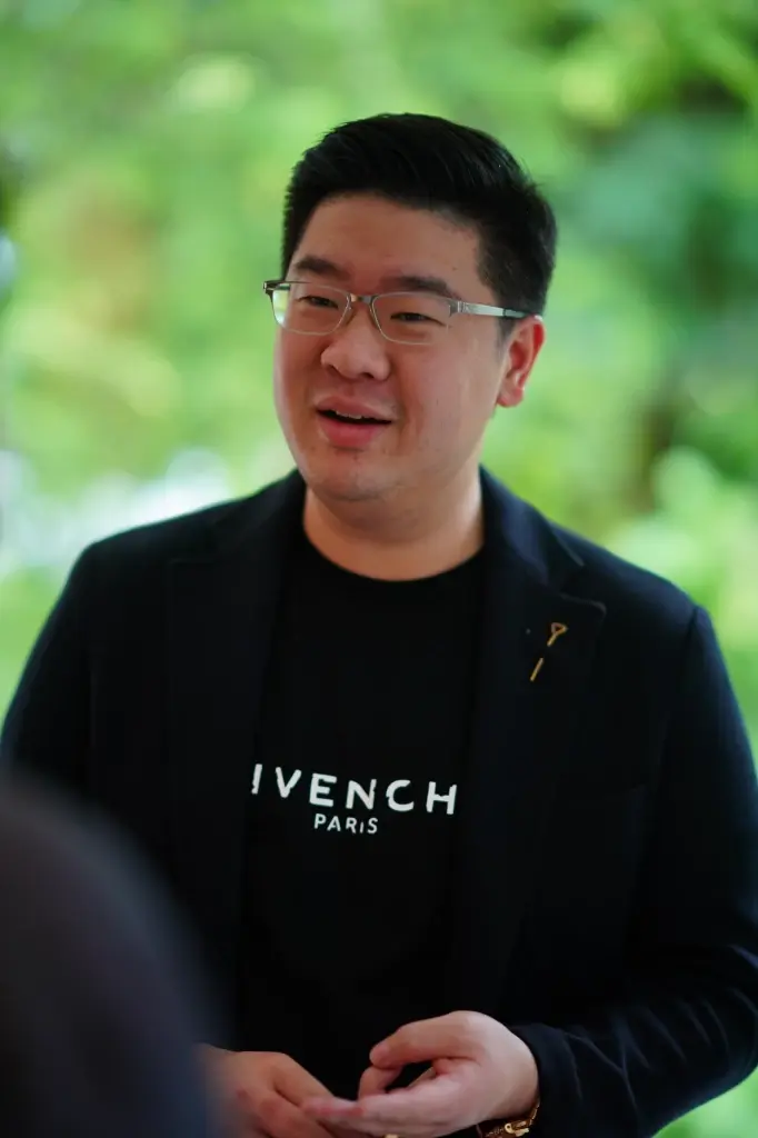 มื้อค่ำสุดพิเศษ ชมคอลเลคชั่นทองคำและเพชร “ของขวัญแห่งความสุขที่มีคุณค่า”