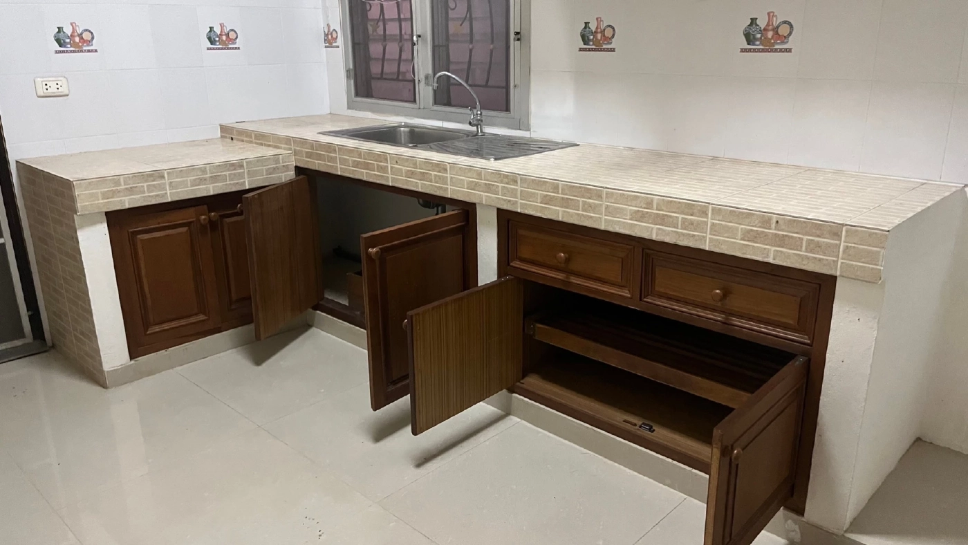 สาวร้องทนายดัง แบงก์ยึดบ้านผิดหลัง ขนเกลี้ยง