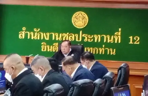 "บิ๊กป้อม" ติดตามสถานการณ์น้ำน้ำท่วม ชัยนาท-อยุธยา-อ่างทอง