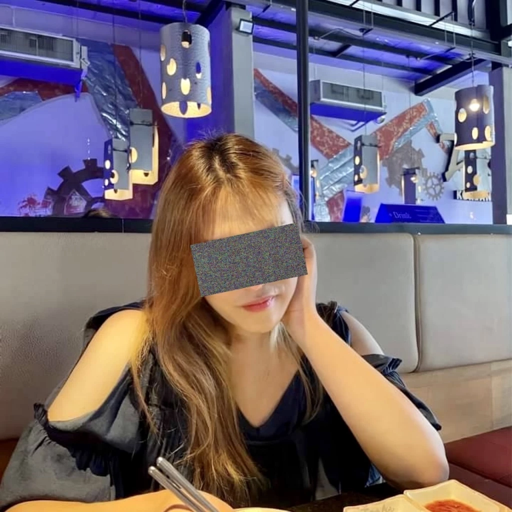 “เรเน่-พุทธพงศ์” เน็ตไอดอลชื่อดัง ผู้ต้องหาคดี ม.112