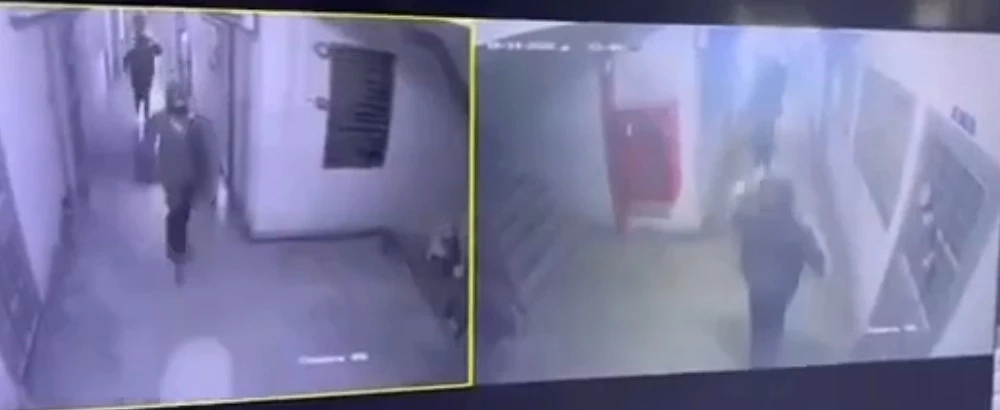 กล้องวงจรปิดจับภาพกลุ่มคนร้ายไว้ได้