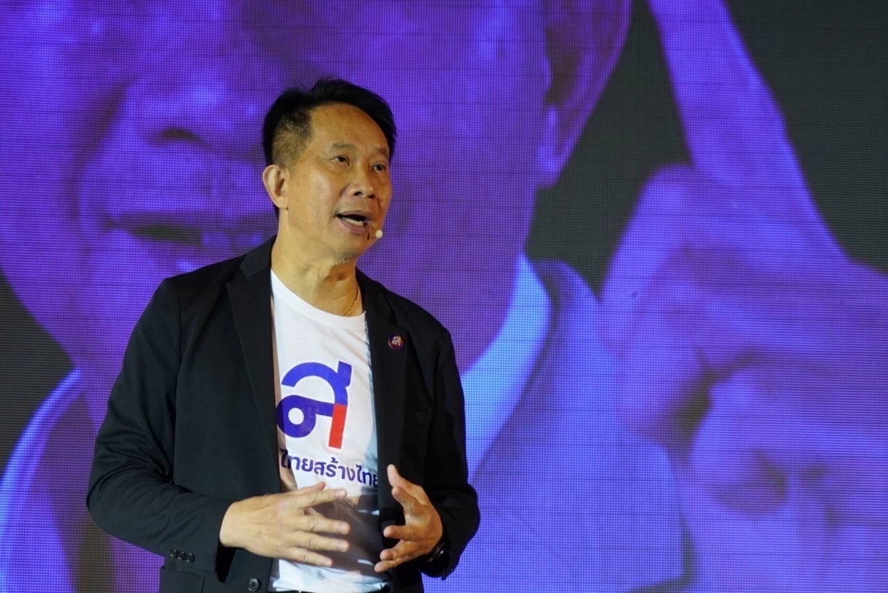 "นายสุพันธุ์ มงคลสุธี" รองหัวหน้าพรรคและประธานคณะกรรมการด้านเศรษฐกิจ พรรคไทยสร้างไทย