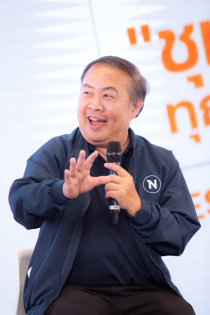 อดิศักดิ์ ลิมปรุ่งพัฒนกิจ ที่ปรึกษา บริษัท เนชั่น กรุ๊ป (ไทยแลนด์) จำกัด (มหาชน) และผู้ร่วมก่อตั้ง OKNation 