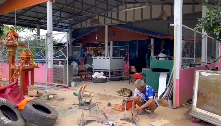 ที่สุดแห่งการรีวิวโลงแก้ว เห็นด้านในชัดแจ๋ว งานนี้ชาวเน็ตสะดุ้ง (มีคลิป)