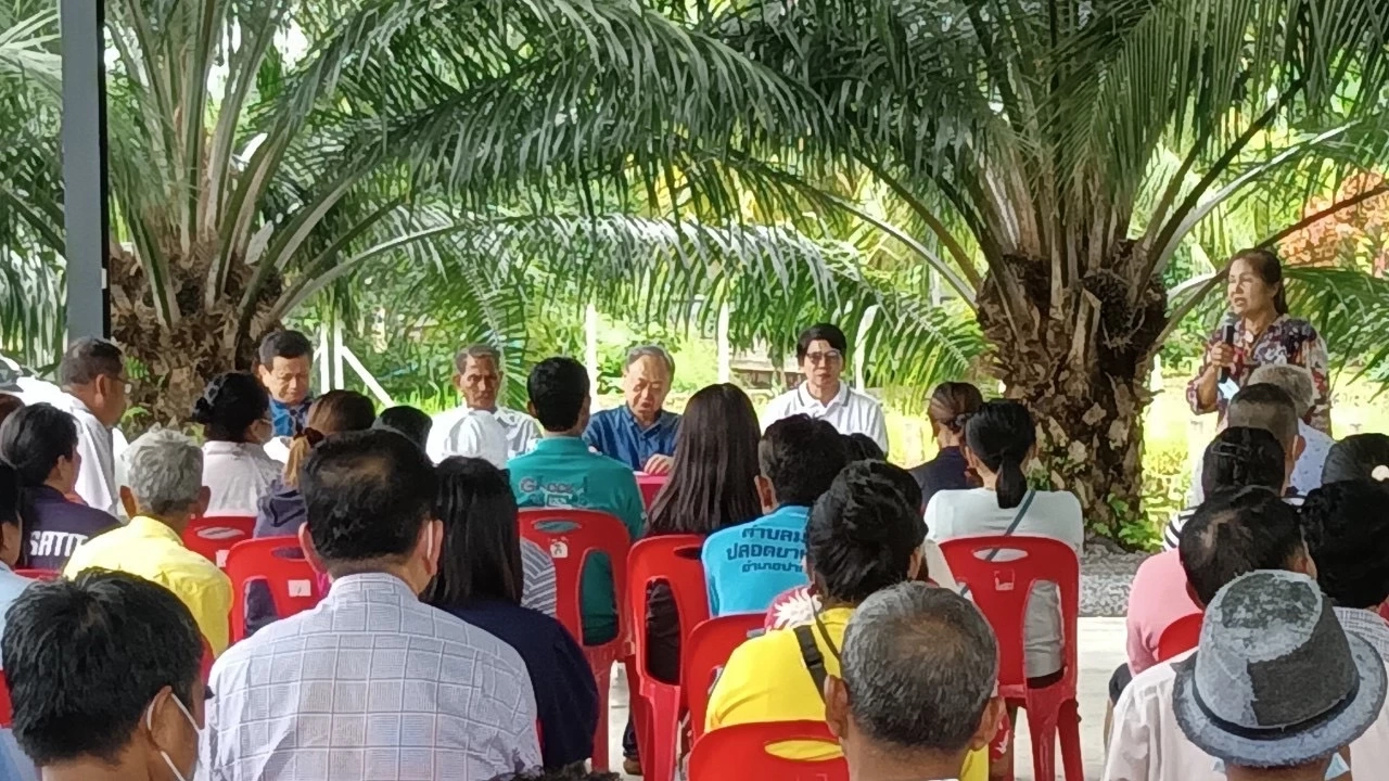 "สนธิรัตน์"ผลักดันตั้งตลาดกลาง"ส้มโอทับทิมสยาม"แก้ปัญหาราคาร่วง