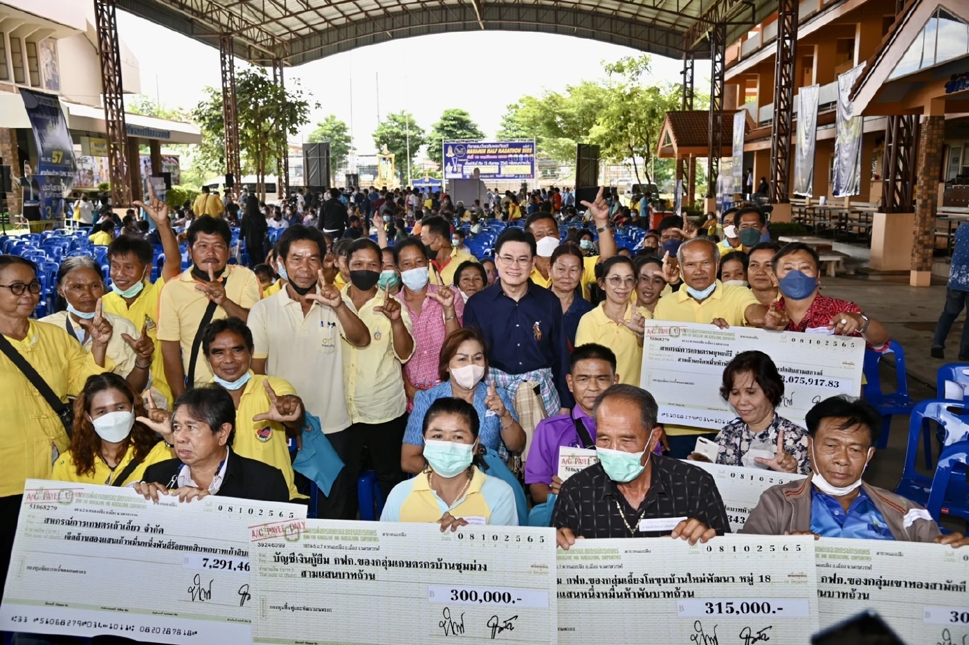 "จุรินทร์"บุกนครสวรรค์ลุยยกระดับชีวิตเกษตรกรผ่านประกันรายได้