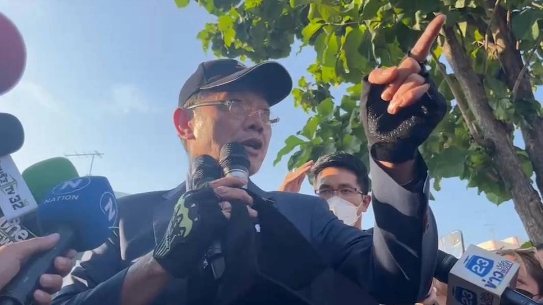 นายวีรวิชญ์ รุ่งเรืองศิริผล หรือ ลุงศักดิ์ 