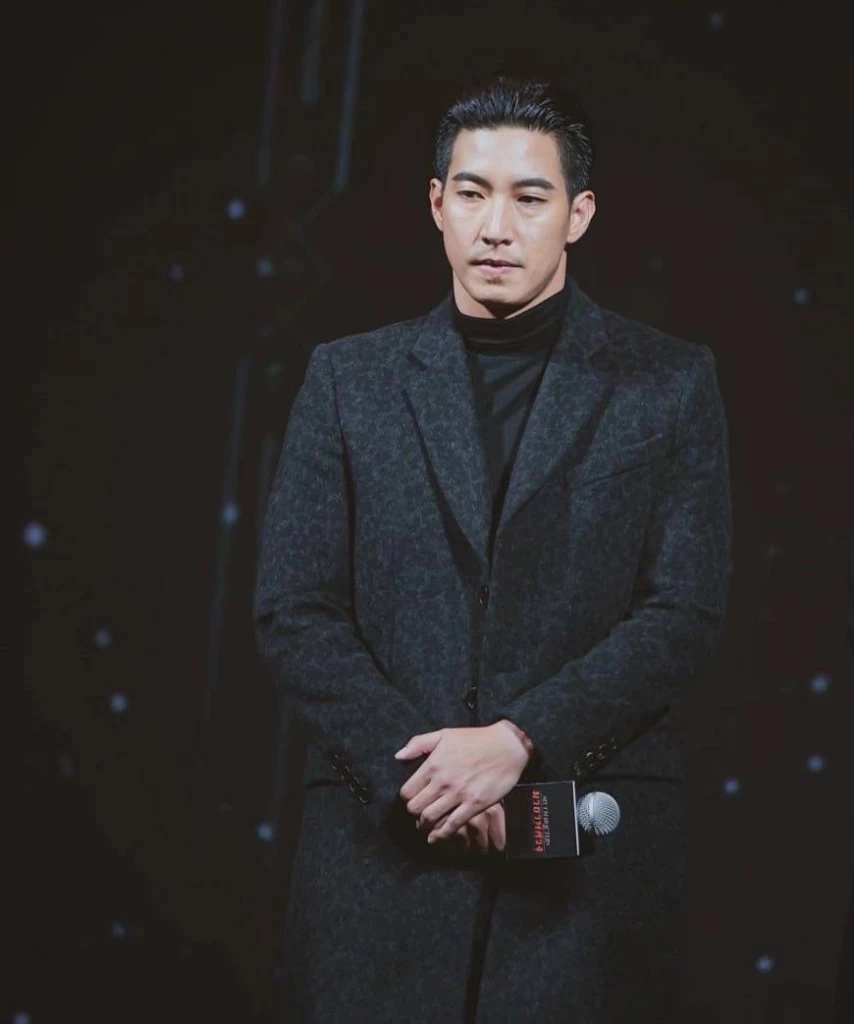 ดราม่าไม่แผ่ว ล่าสุด "โตโน่ ภาคิน" โดนชาวเน็ตแห่โยงถึง "แตงโม" ปมว่ายน้ำข้ามโขง