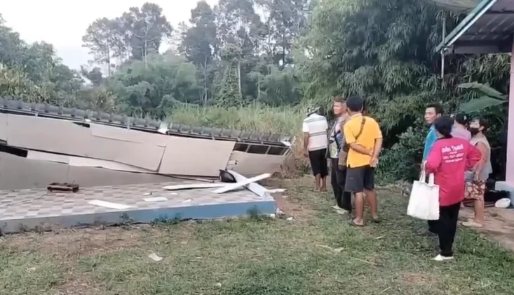 ระทึก ดินสไลด์บ้านทั้งหลังถล่มหายไปแควพระปรง โชคดีไม่มีคนอยู่ในบ้าน