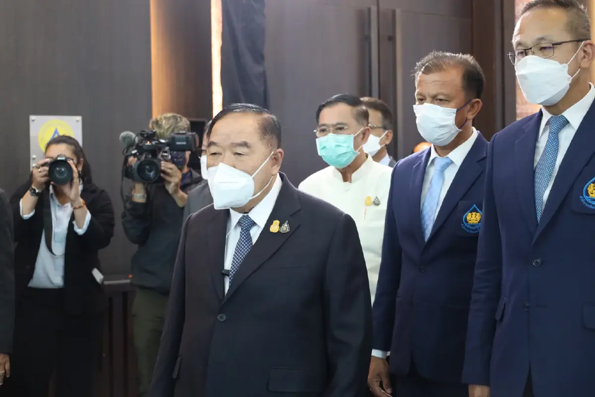 พล.อ.ประวิตร วงษ์สุวรรณ รองนายกรัฐมนตรี 