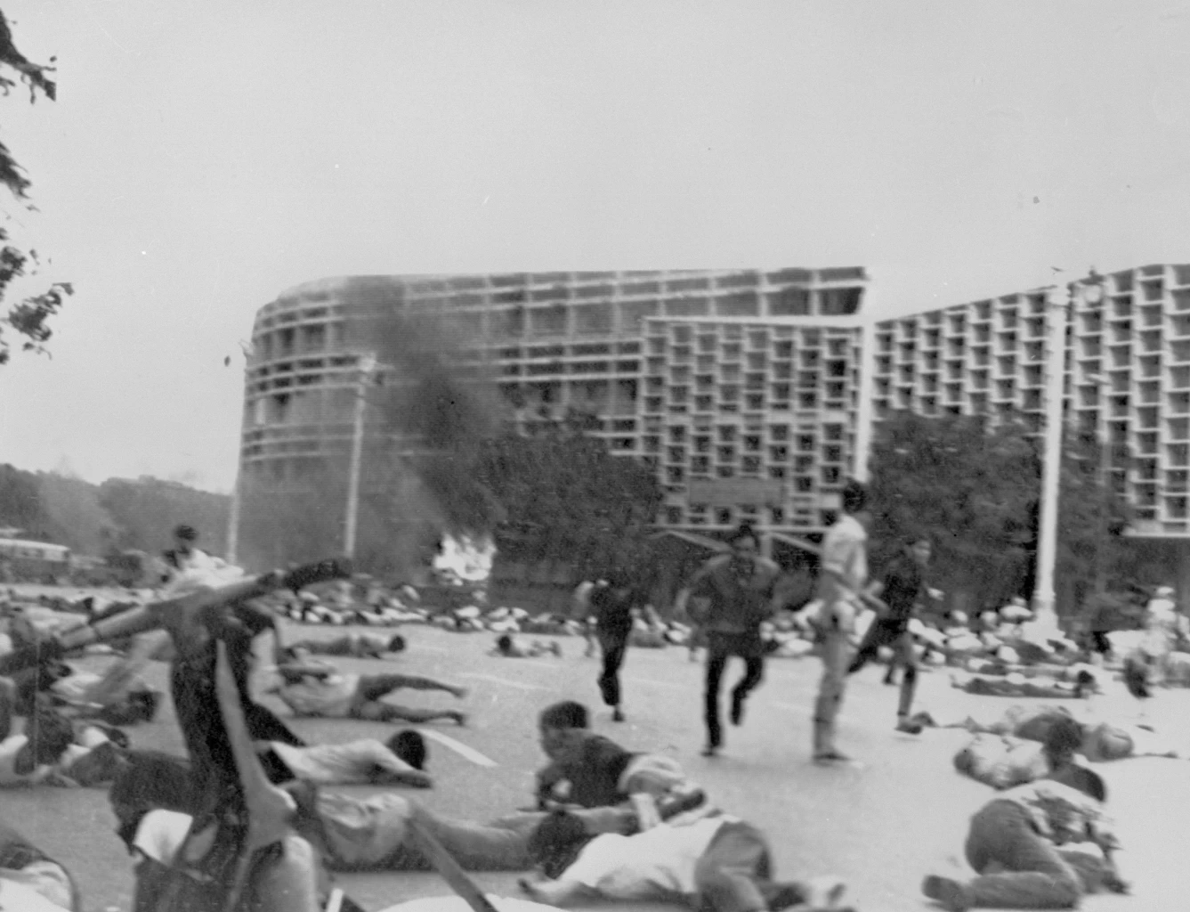 คนเดือนตุลา รัฐบาล ร่วมจัดงานรำลึก​ครบรอบ 49 ปี เหตุการณ์ "14​ ตุลา 16"