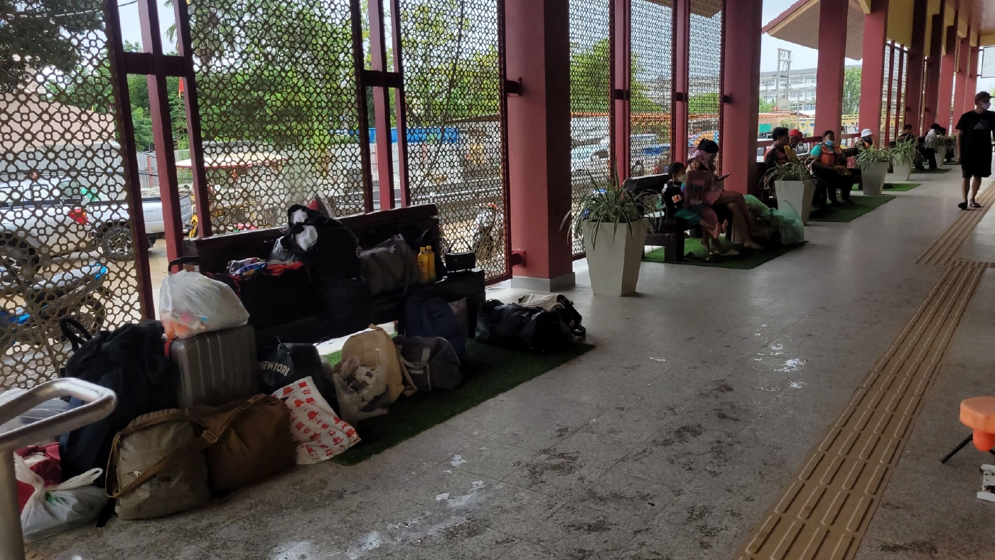 รฟท. แจ้งขบวนรถไฟสายใต้ล่าช้าหลายขบวน จากเหตุน้ำท่วมชะอำ