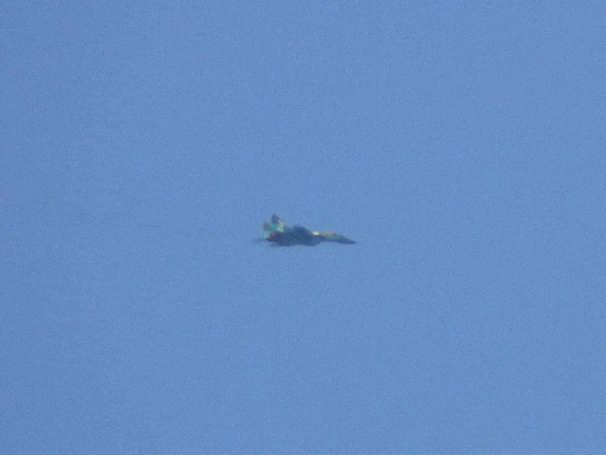 เดือด พม่ารบกะเหรี่ยง ใช้ MiG-29 ไล่ยิง ชาวบ้านถูกลูกหลงตายเกลื่อน (มีคลิป)