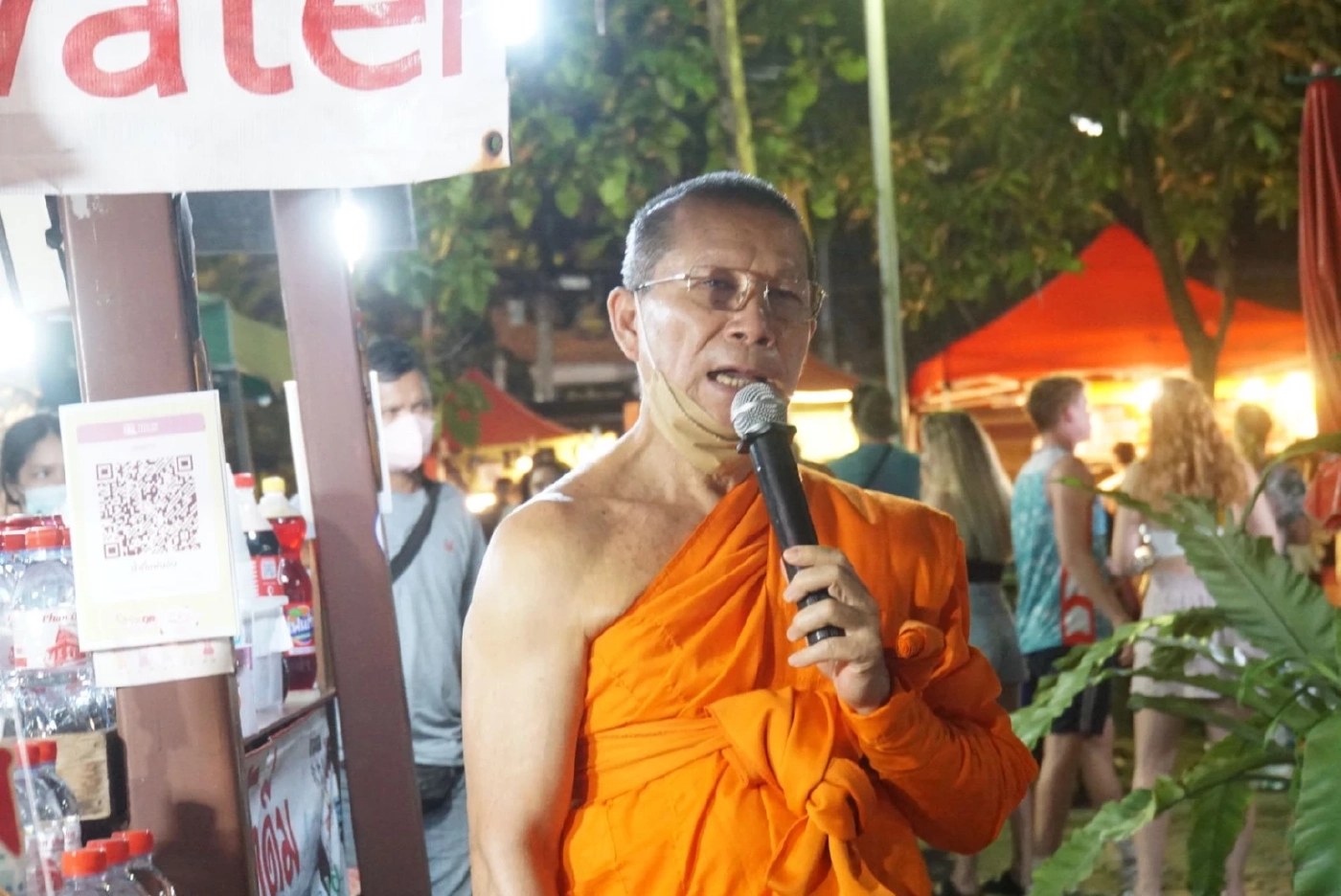 พระครูอมรธรรมทัต เจ้าอาวาสวัดพันอ้น อำเภอเมือง จังหวัดเชียงใหม่ 