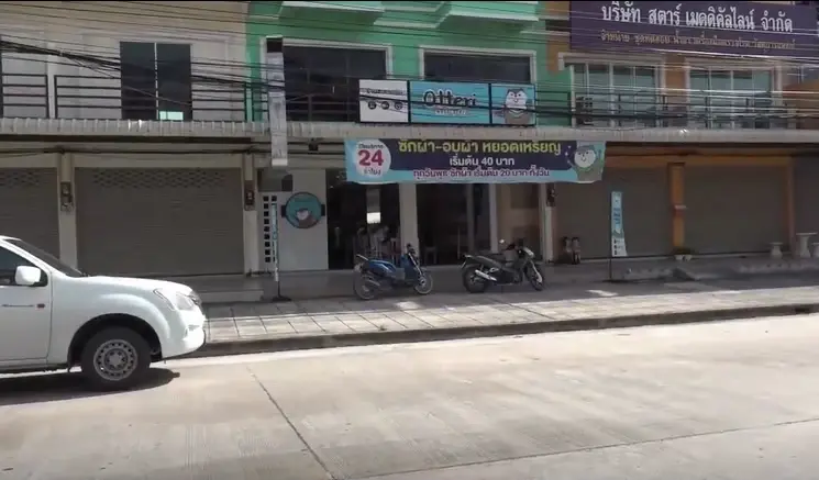 สาวถูกหนุ่มป่วยจิตแทงในร้านซักผ้าพ้นขีดอันตรายแล้ว