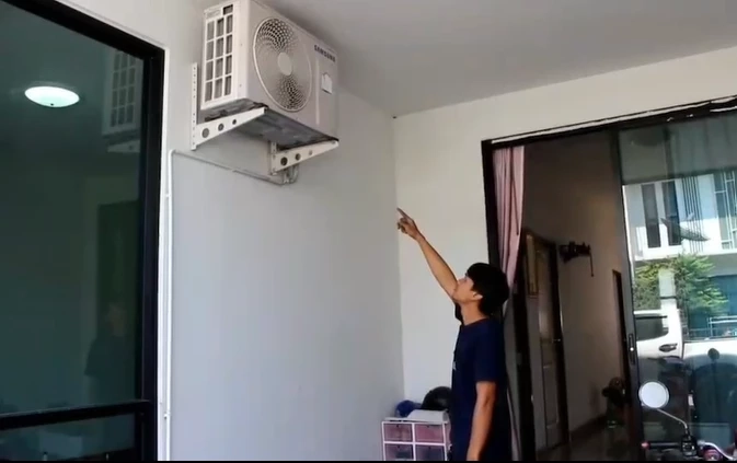ถึงกับช็อก เจ้าของบ้านเจอบิลค่าล้างแอร์ 5,800 โร่แจ้งตำรวจจับ