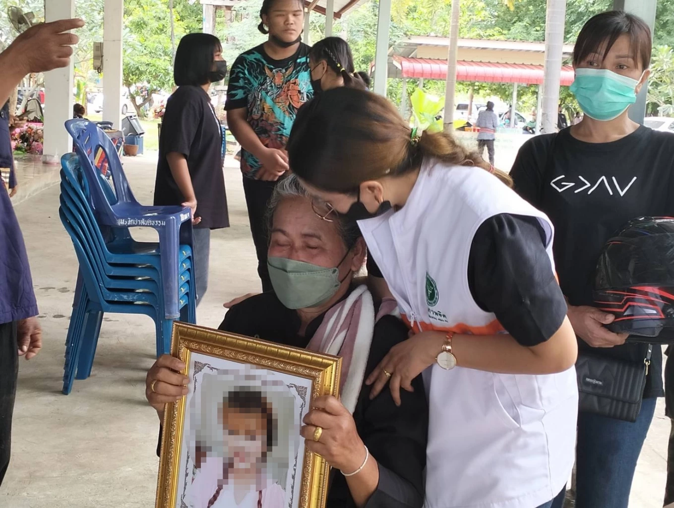 เผาแล้วร่างภรรยา - ลูกเลี้ยง ผู้ก่อเหตุกราดยิง พ่อแท้ ๆ จุดไฟประชุมเพลิงเอง