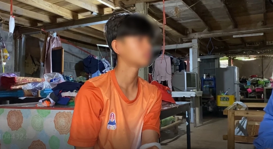 ถนนชุ่ยเป็นเหตุ !  เปิดคลิปนาทีชีวิต “เด็ก 14“  ขี่จยย. ตีลังกาไถลไกล 50 เมตร