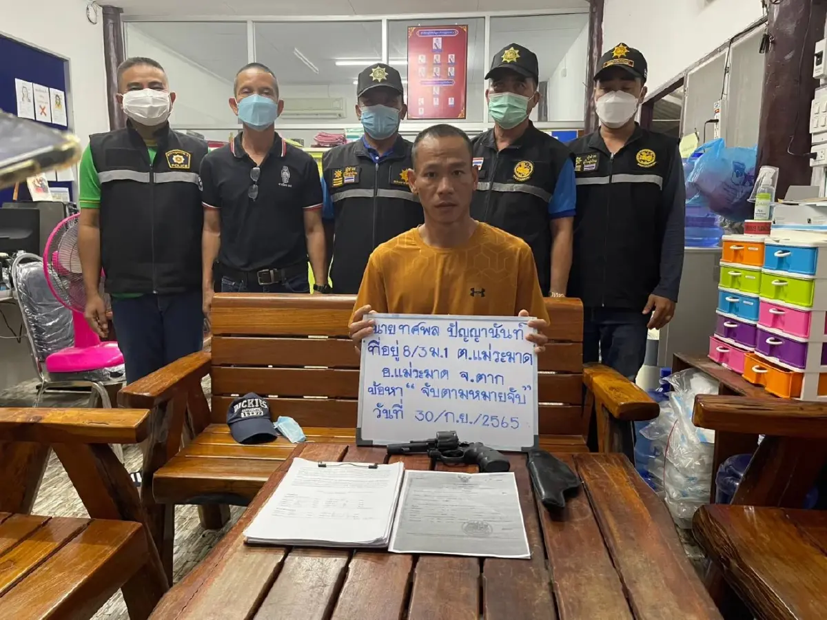 มอบตัวแล้ว ลูกเขยโหดยิงแม่ยายเสียชีวิตคาห้องครัวต่อหน้าลูกเมีย