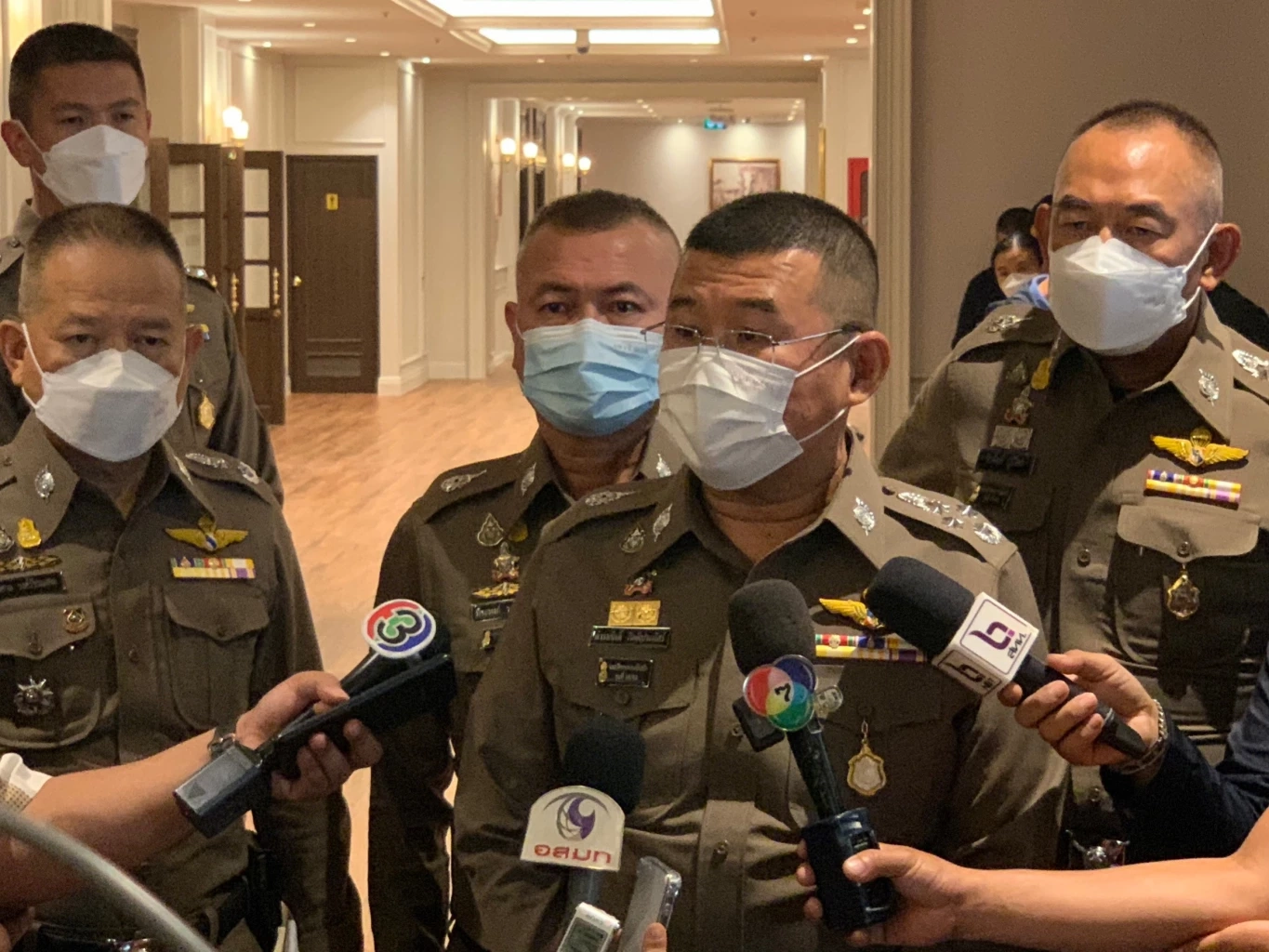 "บิ๊กเด่น" สั่งเด้ง ผกก.สภ.ปากเกร็ด เซ่น ด.ต. ลักปืนหลวง