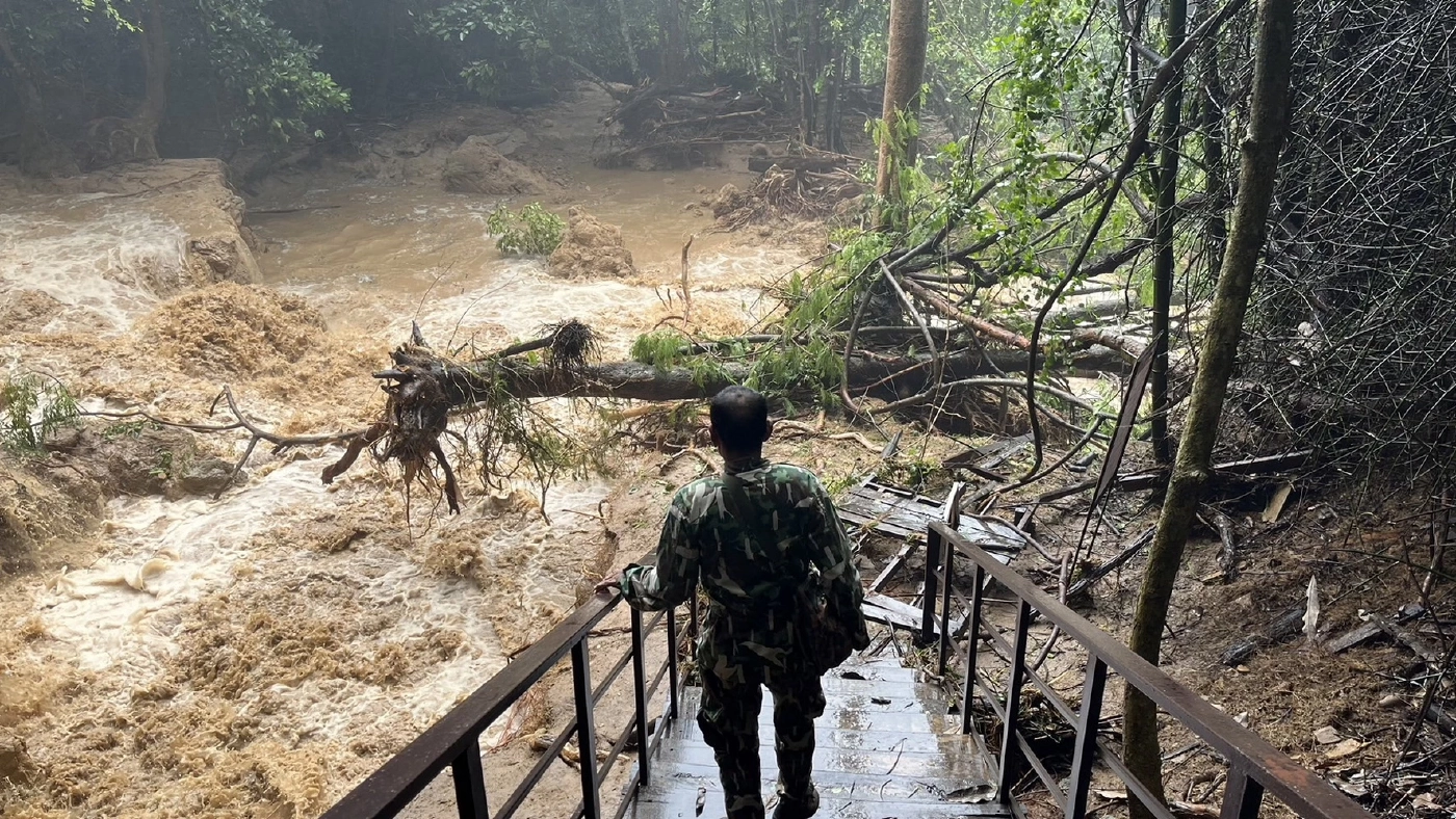 ด่วน! ปิดน้ำตกห้วยแม่ขมิ้น แหล่งท่องเที่ยวชื่อดัง หลังน้ำป่าไหลถล่ม