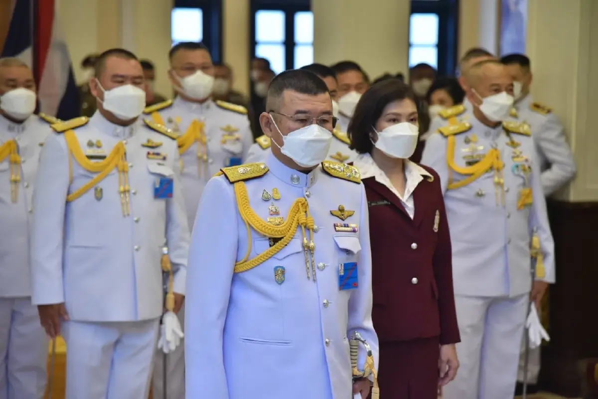 ผบ.ตร.มอบโล่-ปลอบขวัญกำลัง เนื่องในวันตำรวจ