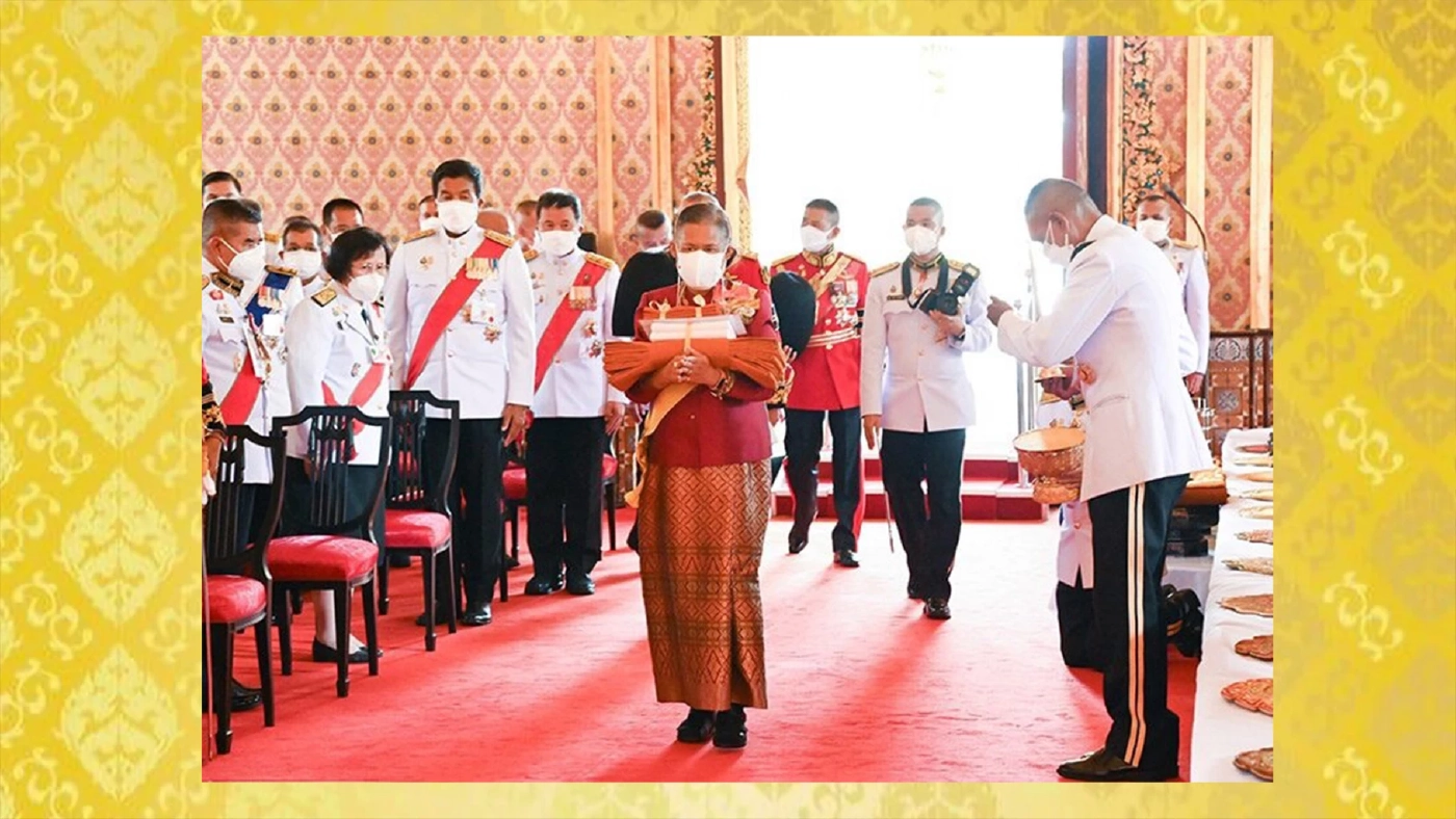 โปรดเกล้าฯ กรมสมเด็จพระเทพฯ ถวายผ้าพระกฐิน วัดเทพศิรินทราวาสและวัดราชโอรสาราม