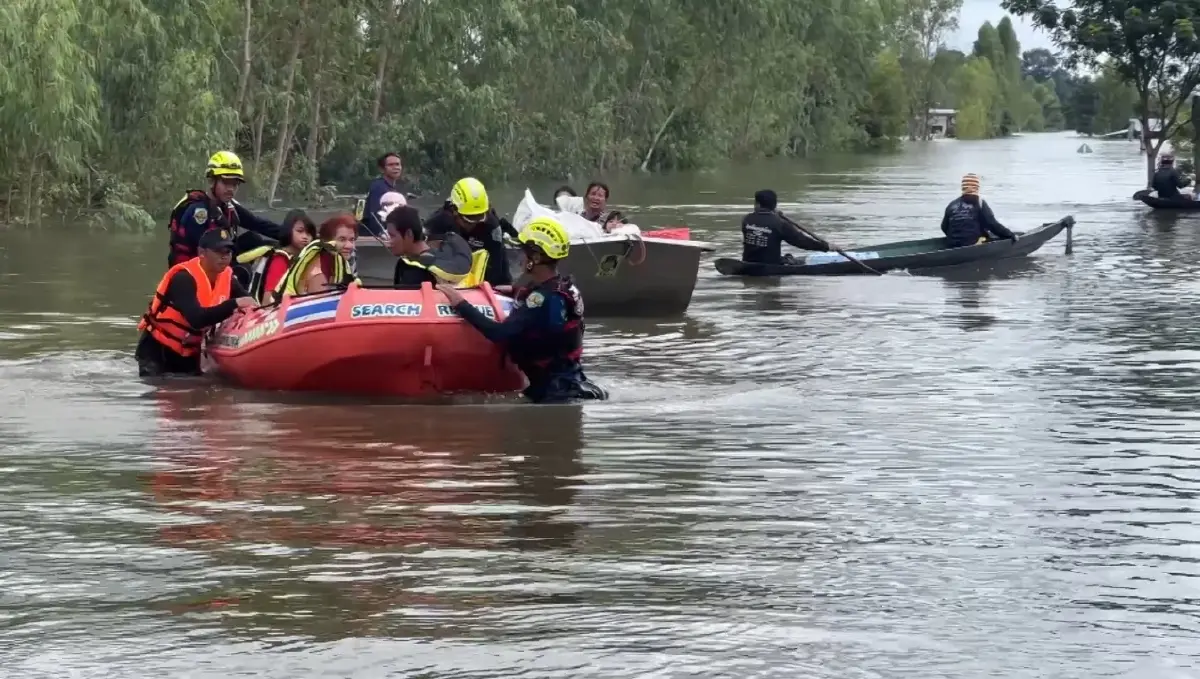 สถานการณ์น้ำท่วมใน 35 จังหวัด 