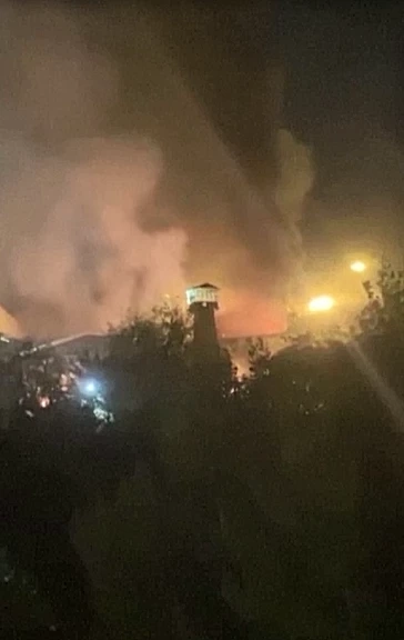 ไฟไหม้และจลาจลในเรือนจำอิหร่านบาดเจ็บ 8 คน